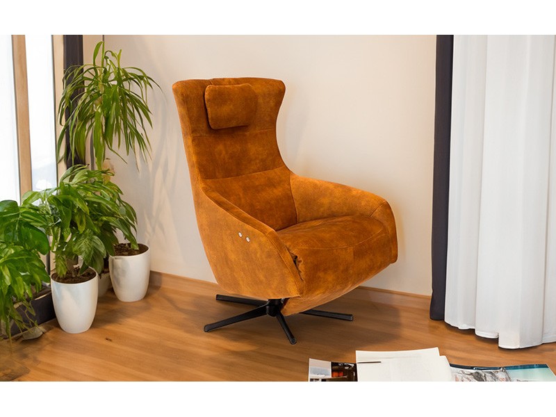 Nessen Nero Relax Armchair 2
